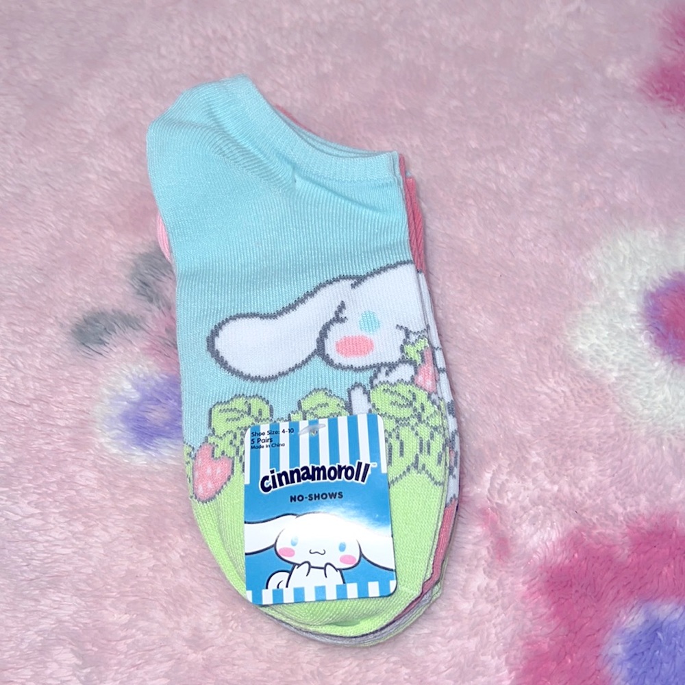 Sanrio Cinnamoroll Socks - Picture 1 of 7